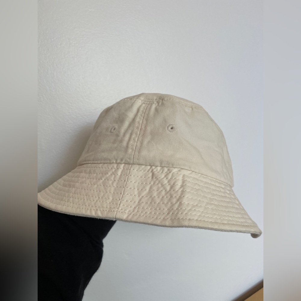 NOTHING WRITTEN Unisex Off-White Traveller Bucket Hat NWOT